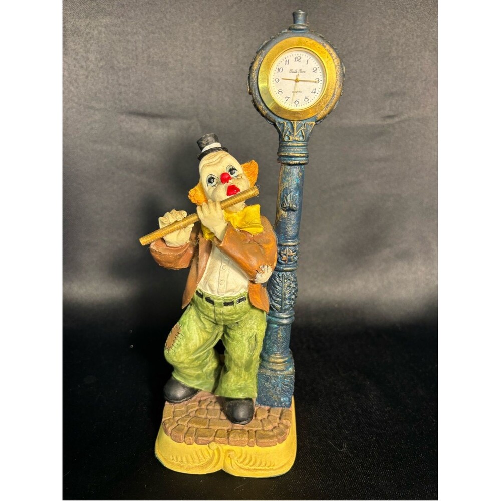 Castle Rein 70s Vintage Clown Playing Flute Street lamp Clock Vintage Ceramic***